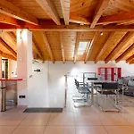 Lägenhet Luxury With Share Pool Laglio