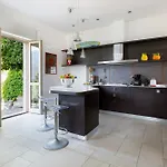 Lägenhet Luxury With Share Pool