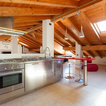 Luxury With Share Pool Laglio